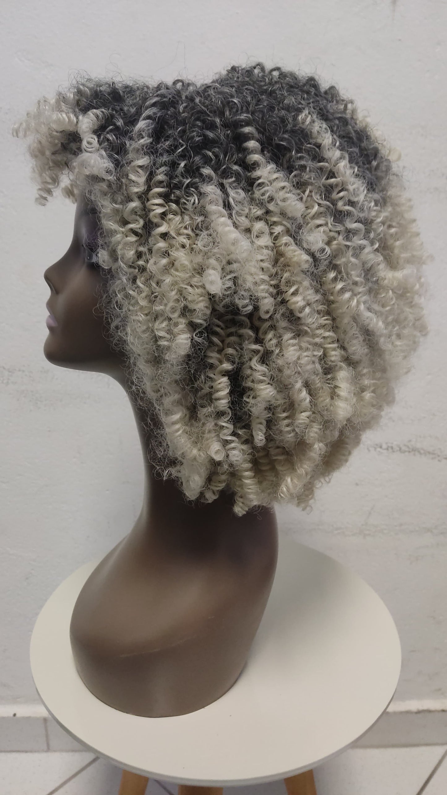 Outlet #34 Wig Zara - Grisalha com Pontas Platinadas
