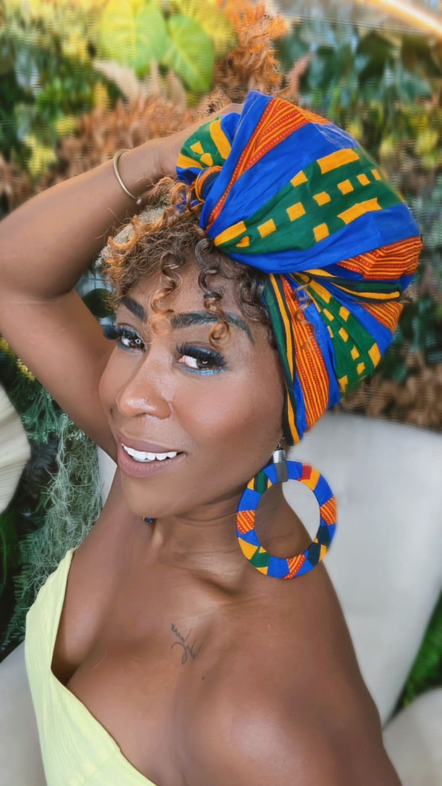 Kit com Turbante Afro com Brinco de Argola - Modelo 117