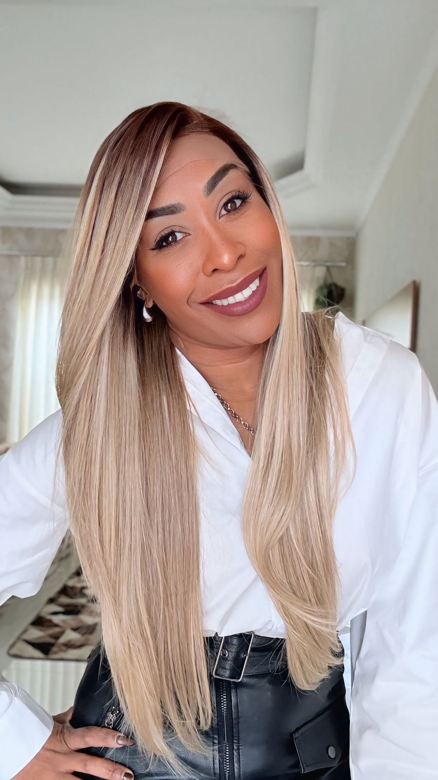 Lace Front Premium Diamante - Loiro Pérola TATHL10A6C24J
